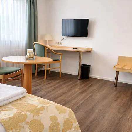Gruener Baum Hotel